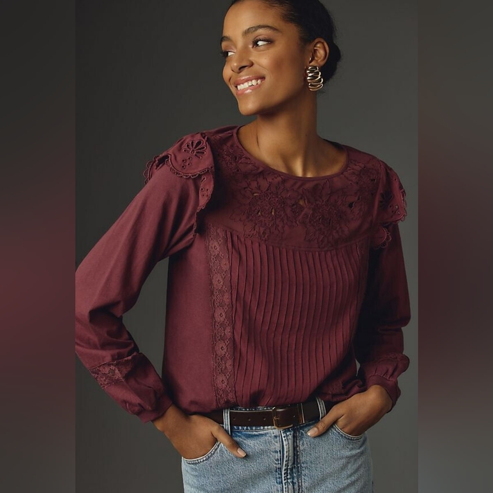 Tiny Anthropologie Long Sleeve Lace Crescent Top In L
